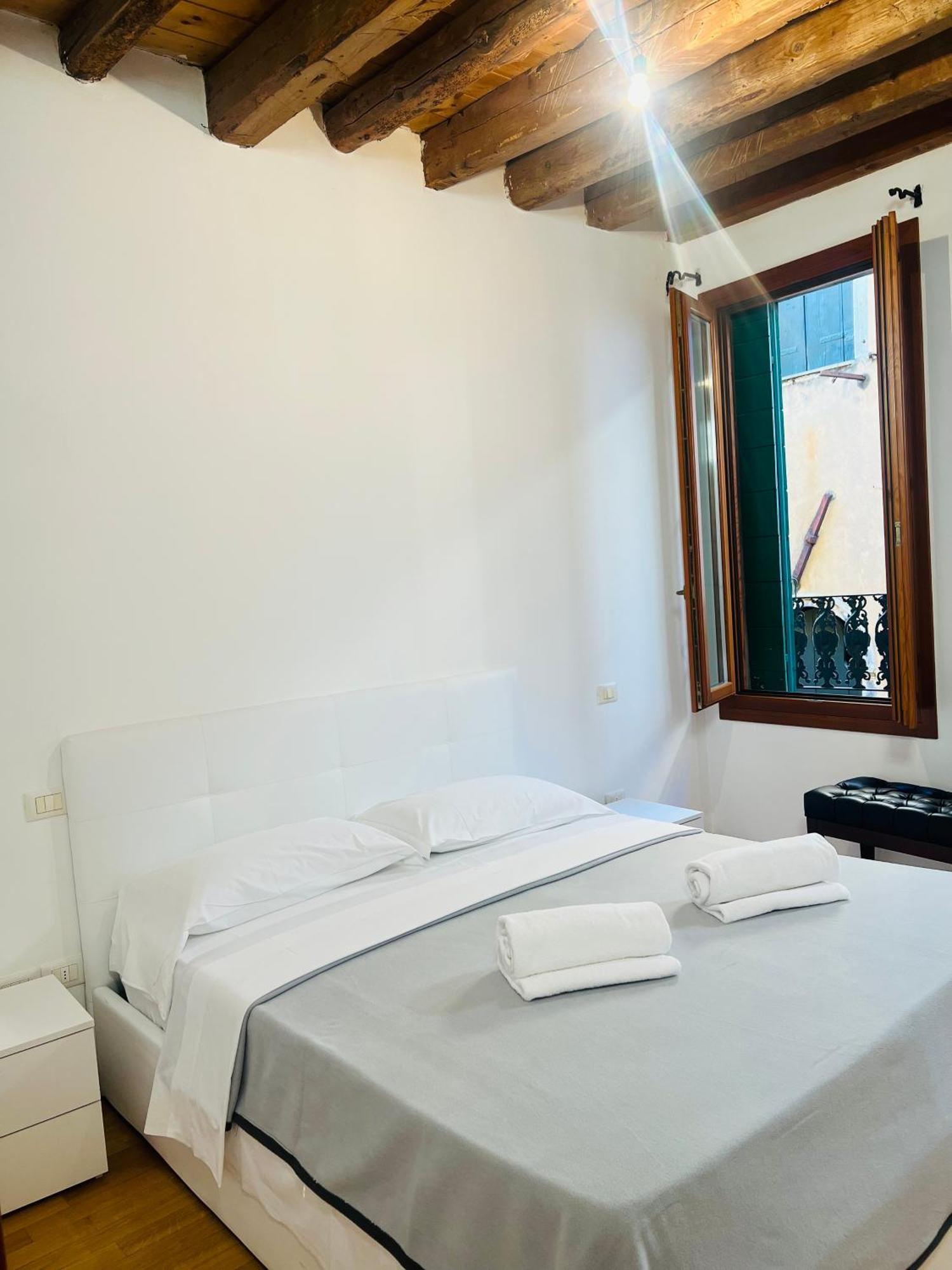 Ca Rialto Apartments Venise Extérieur photo