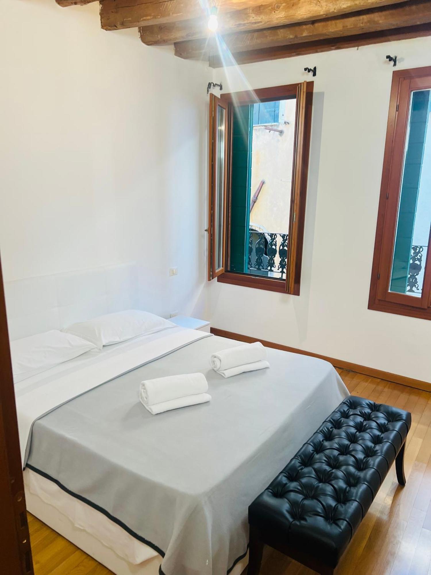 Ca Rialto Apartments Venise Extérieur photo